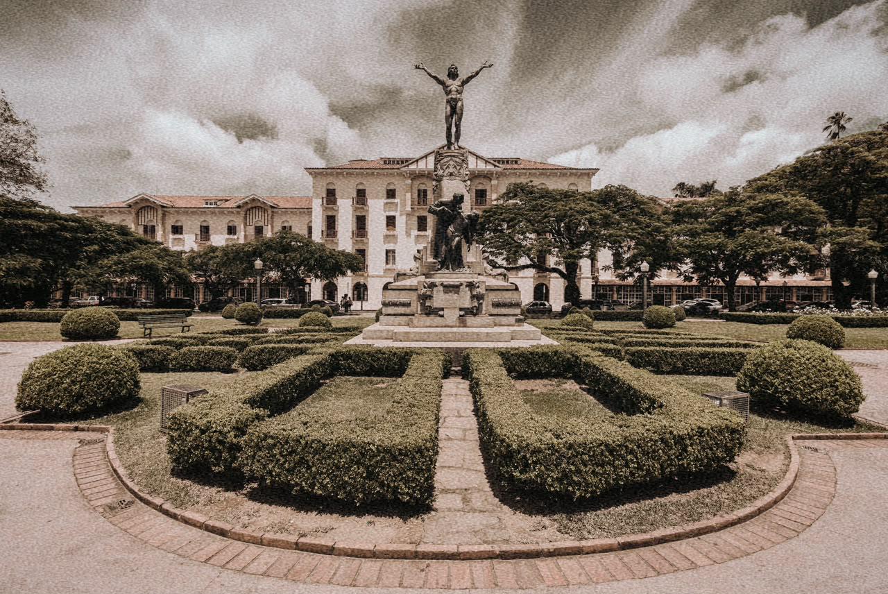Praça histórica em Poços de Caldas